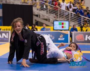 421179_668970093118326_2000719028_n